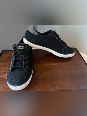 Keds Woman’s Black Classic Canvas Sneakers Size 9.5 Wide